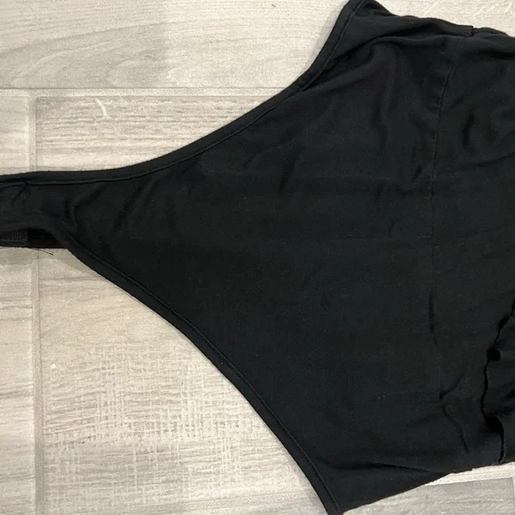 By The Way Flora Ruffle Bodysuit Superdown Black - Picture 5 of 8